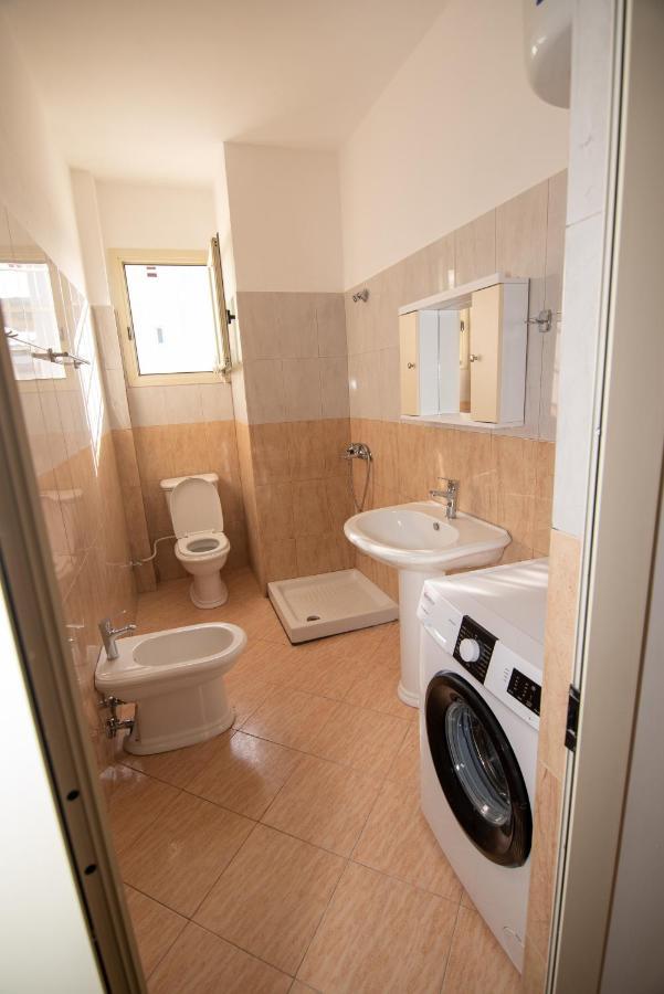 Ami Apartament Vlore Exterior photo